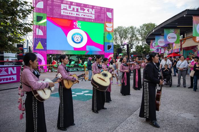 Aztlán Futlán